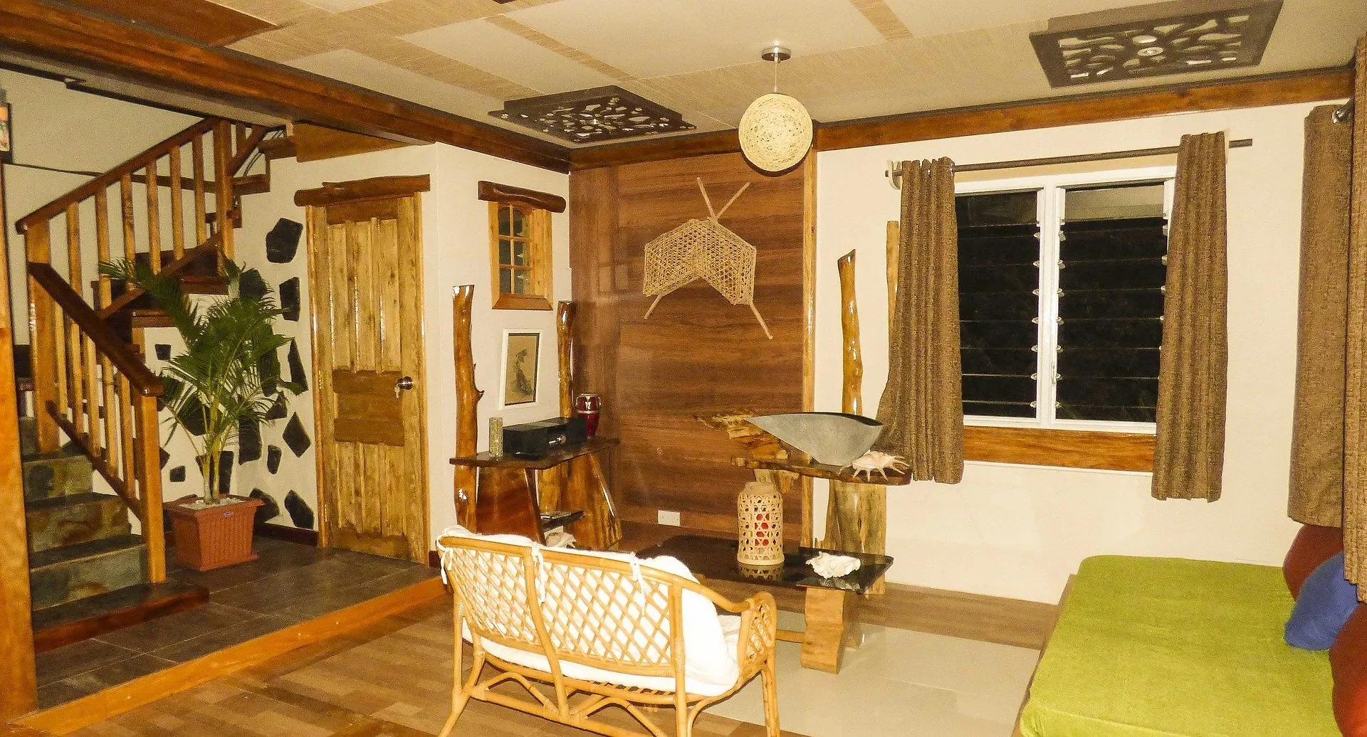 Mouggae Blues Villas Beau Vallon   Beau Vallon (Mahe)