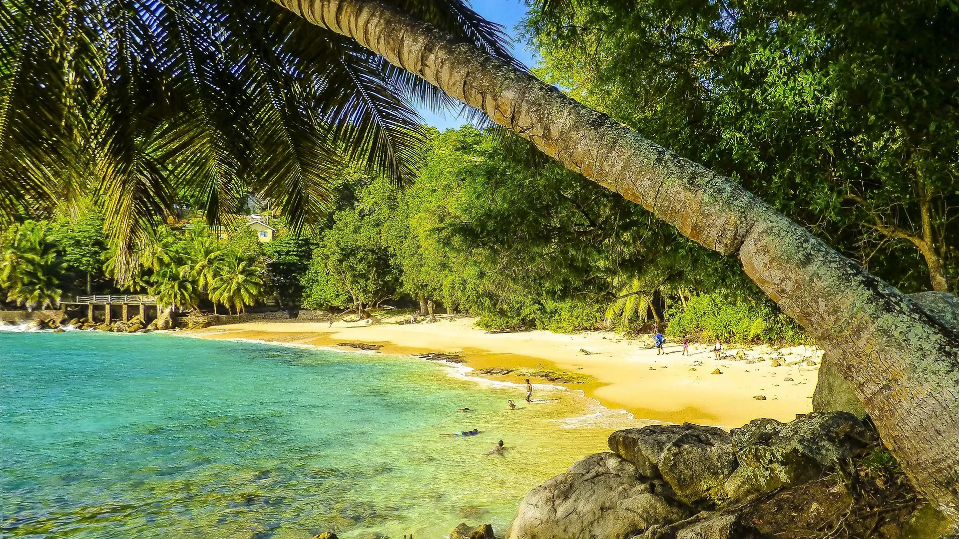 Mouggae Blues Villas Beau Vallon
